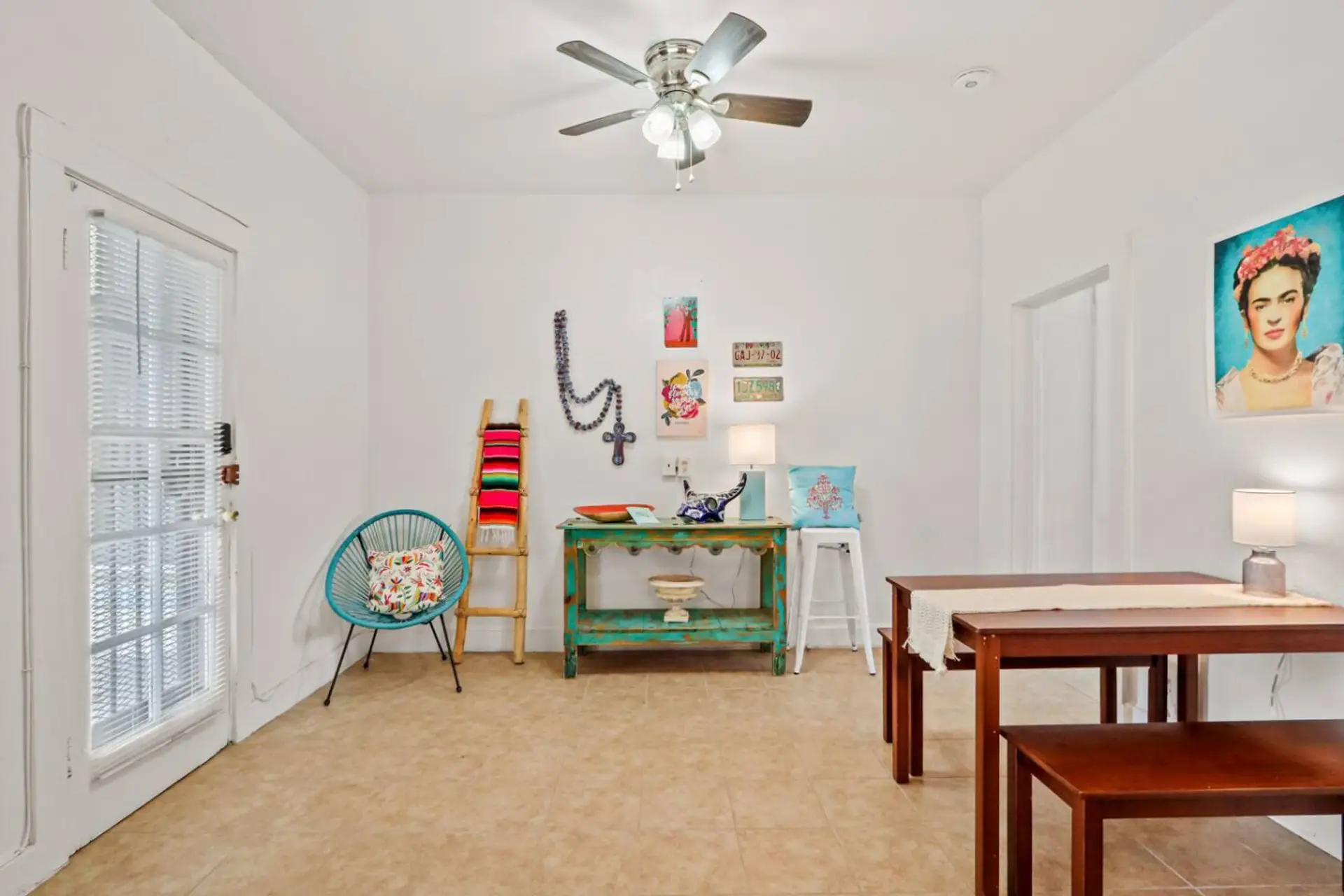 Living Room side table and chair