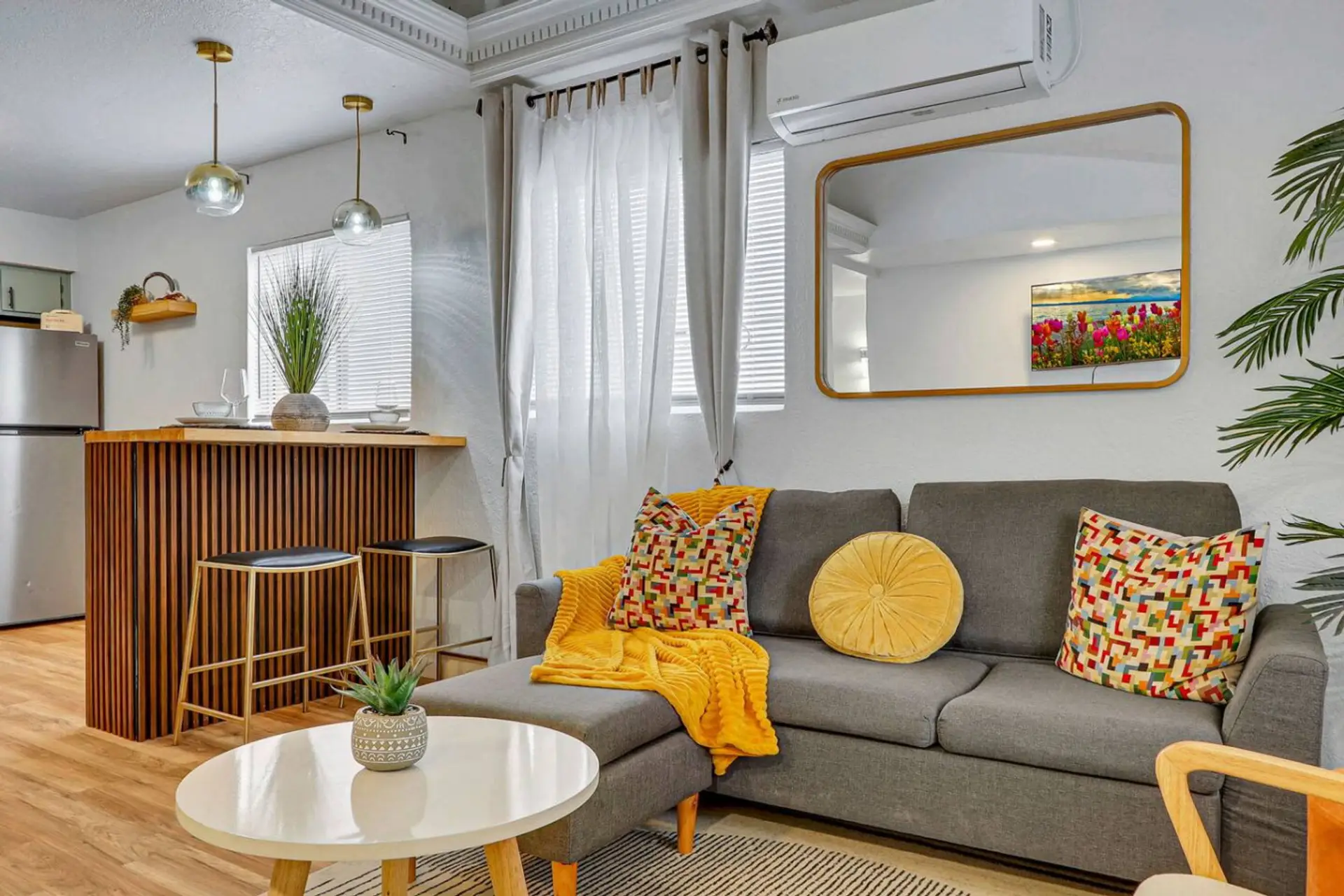 Living Room (Sofa Bed) /Centre Table and chair