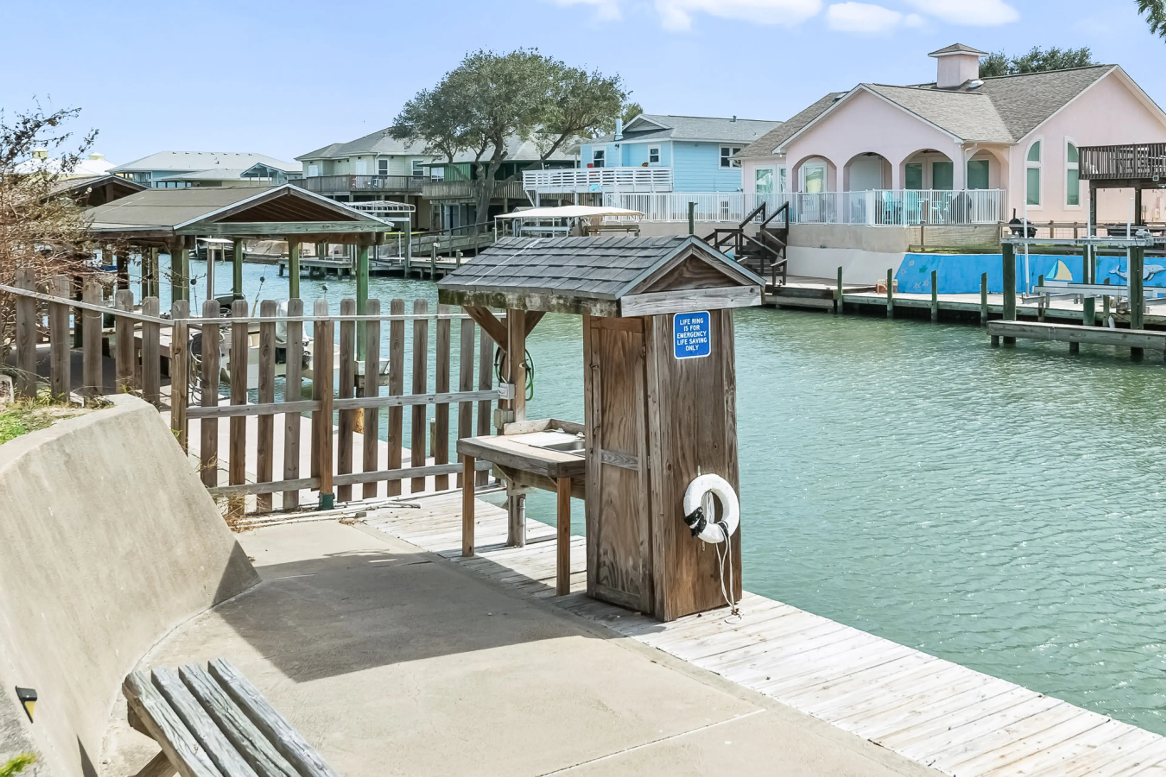 Fish Cleaning Station