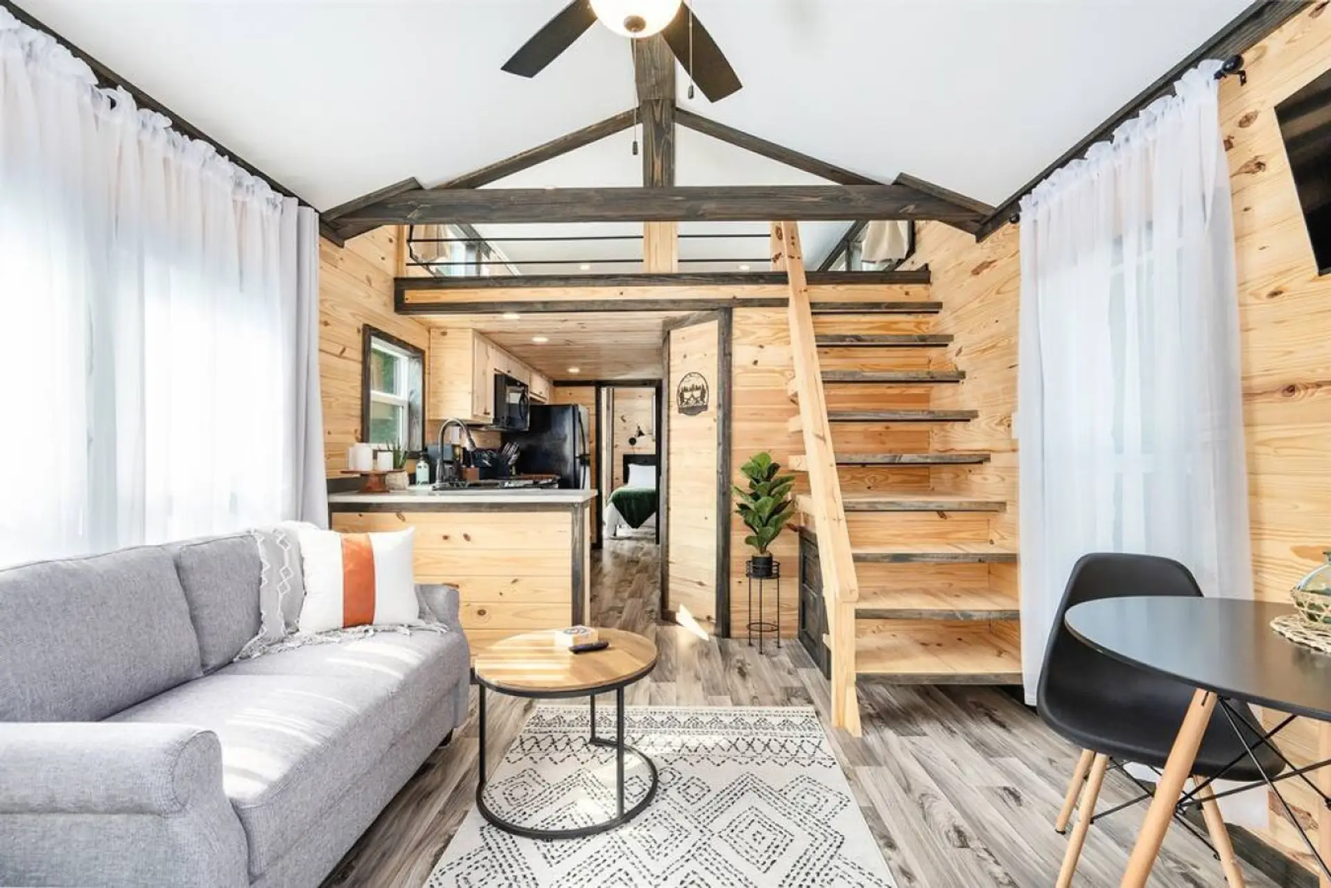 Living Room: Enjoy fresh, modern decor and open spaces perfect for relaxation or playful gatherings!