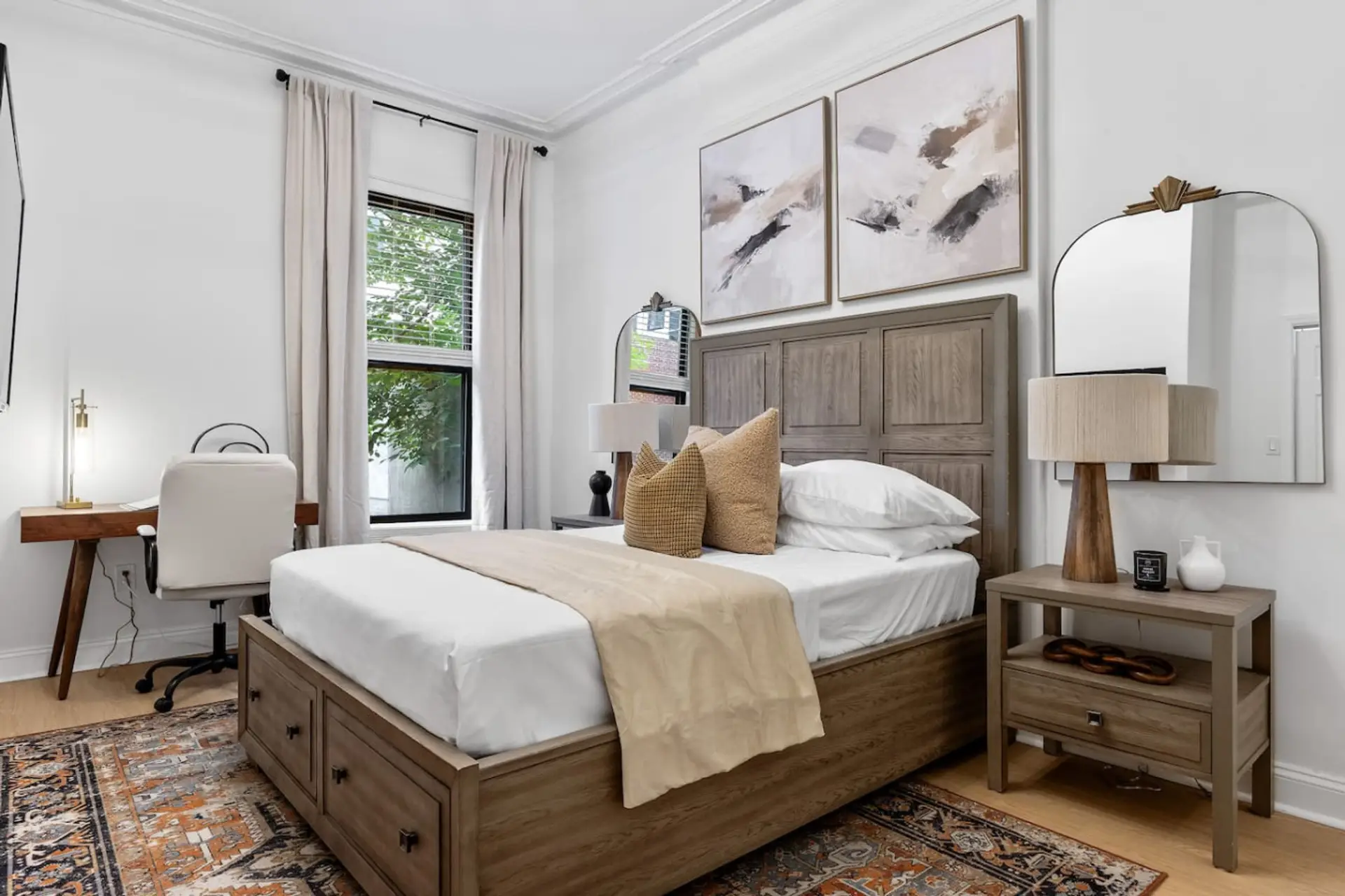 Welcome to NYC! Make yourself at home in our comfortable apartment and experience the best of the city.