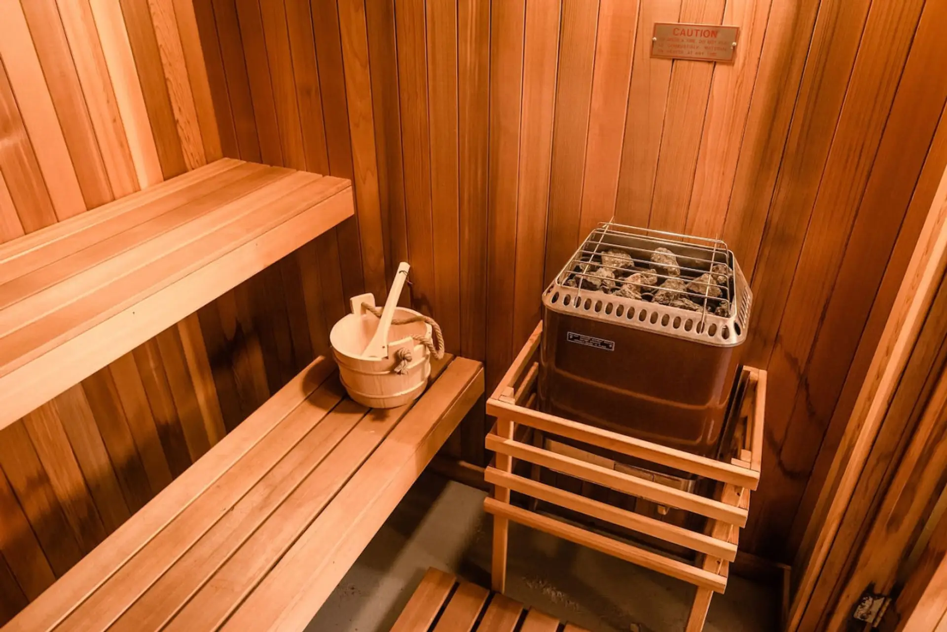 Unwind in the private sauna – pure bliss!