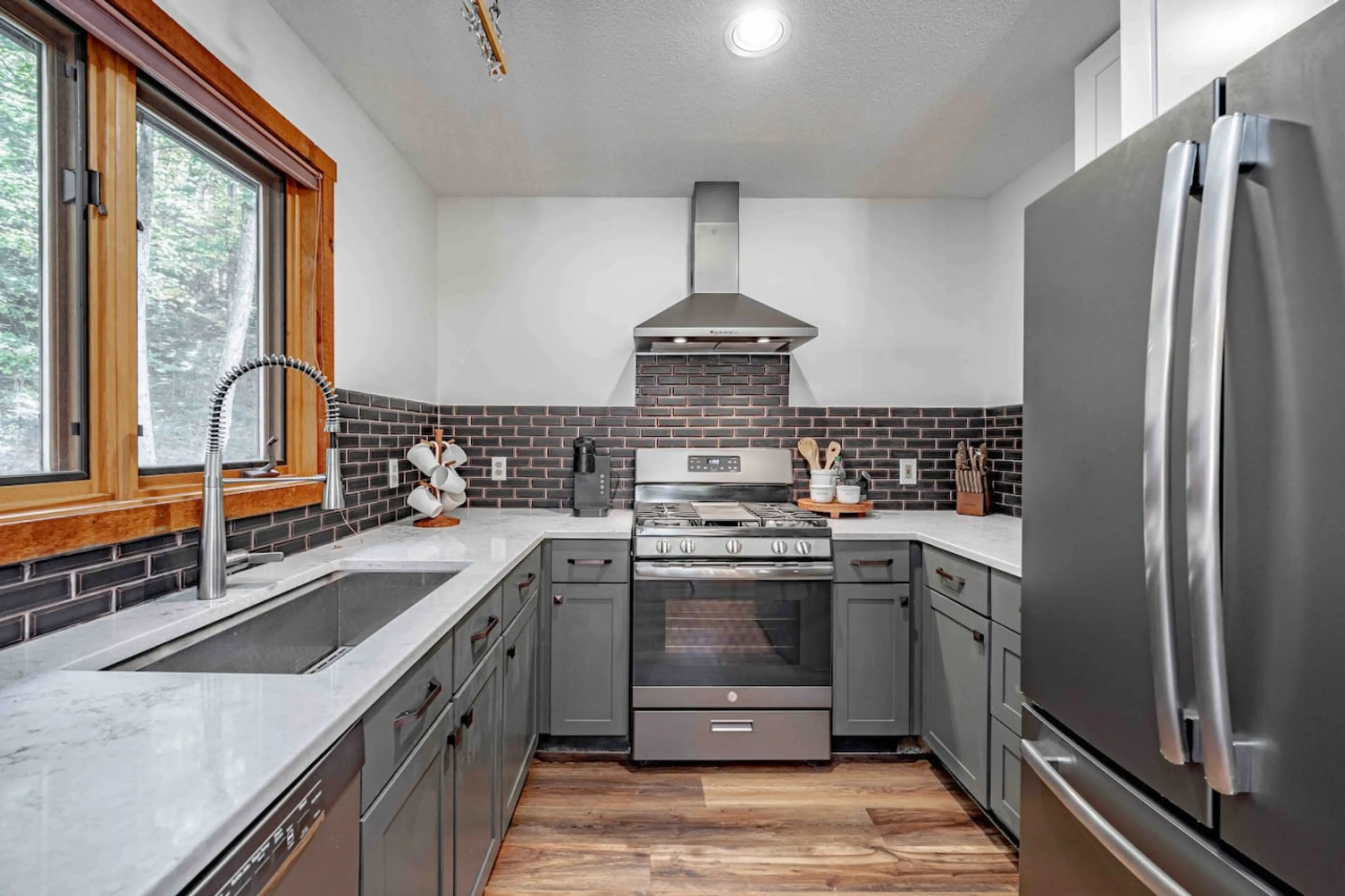 Well-equipped kitchen – cook up delicious meals.