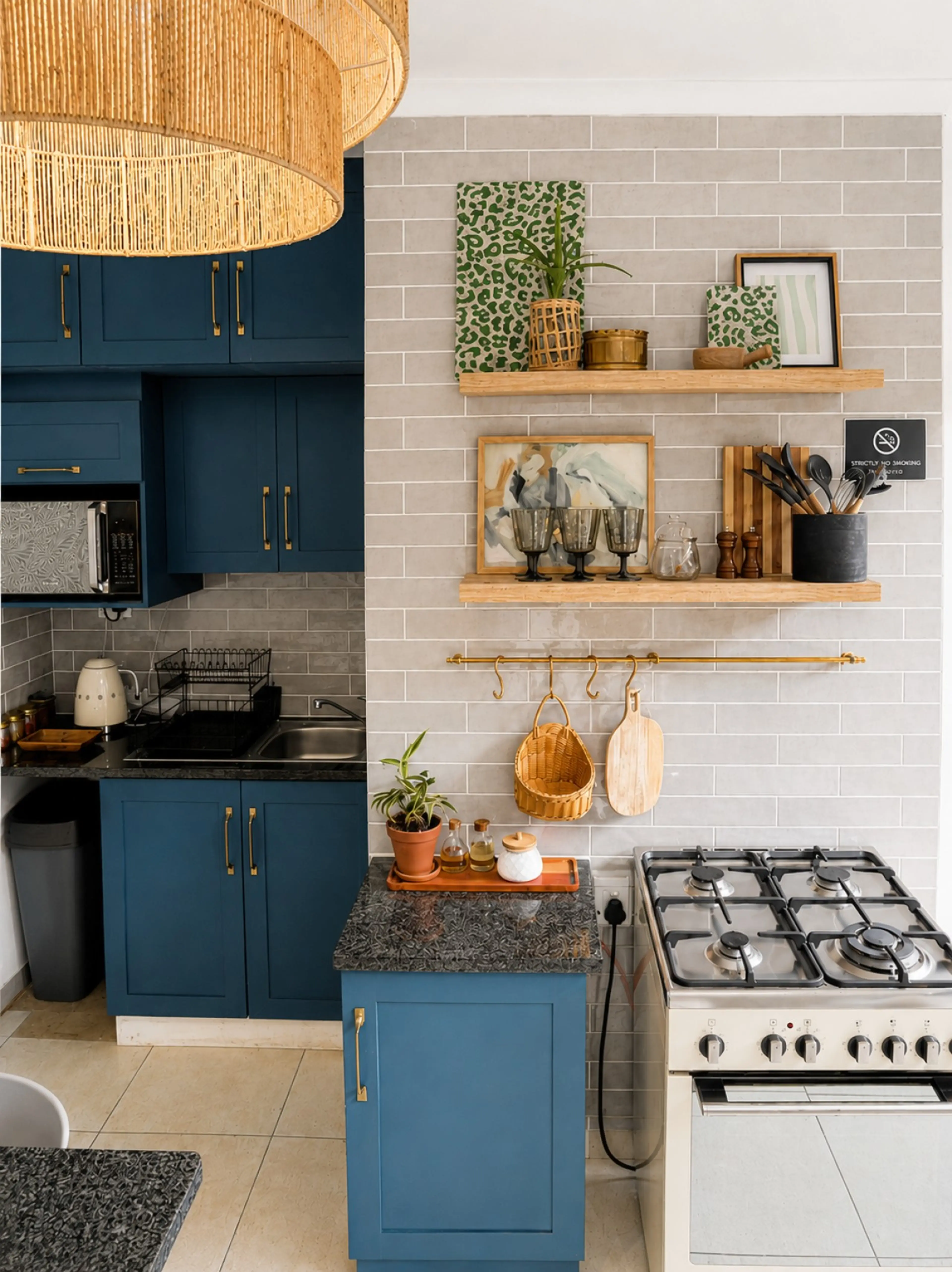 Kitchen with bar counter & modern Smeg appliances