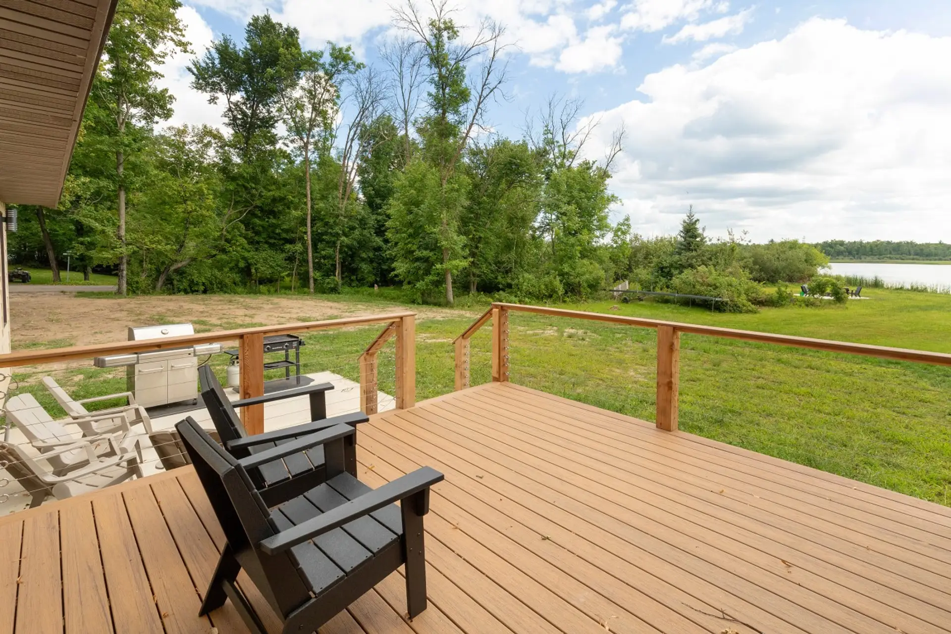Spacious Deck & Yard