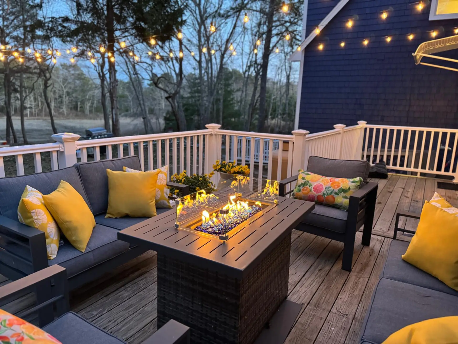 Cozy Sitting with Firepit