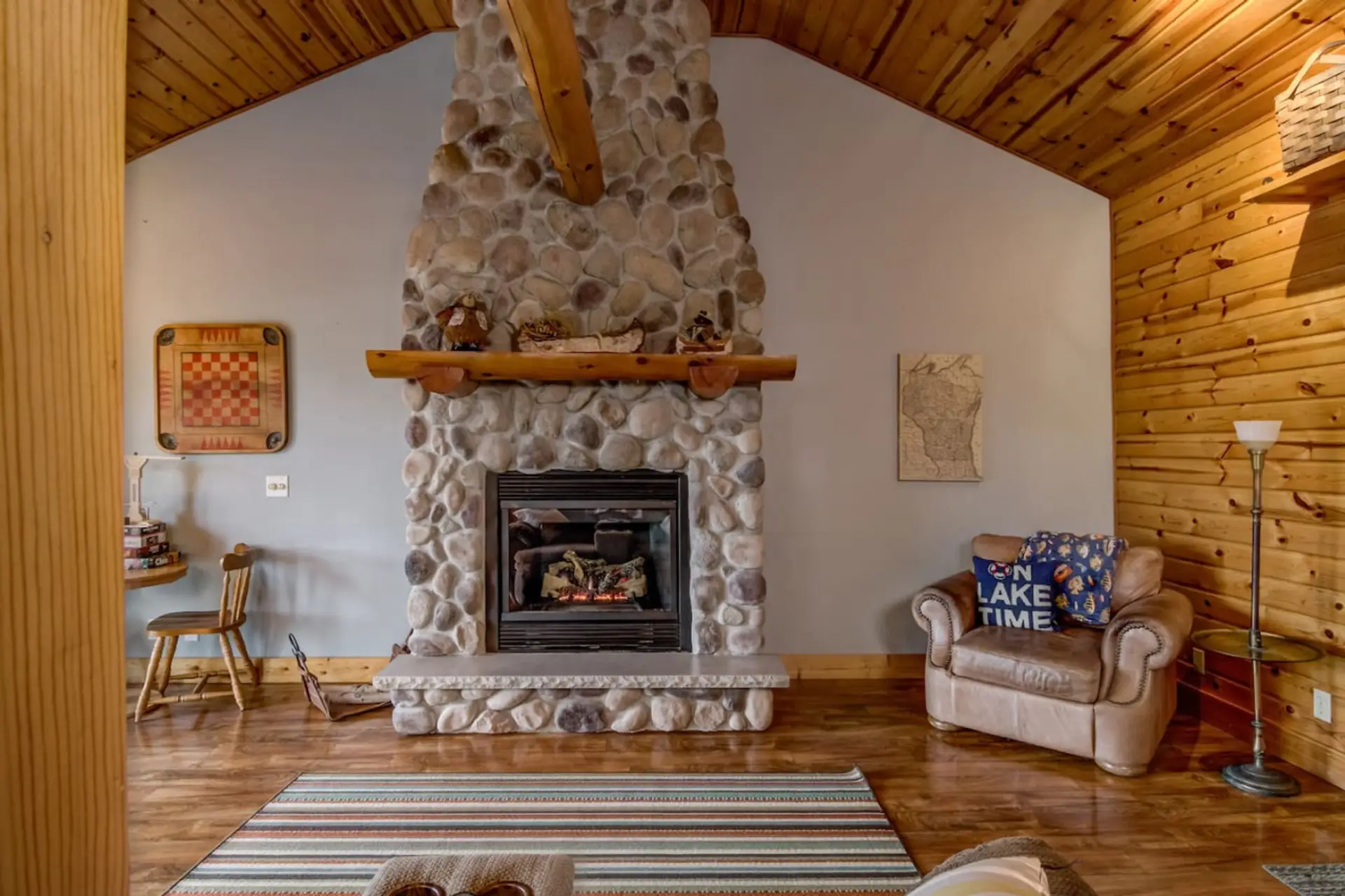 Gas fireplace