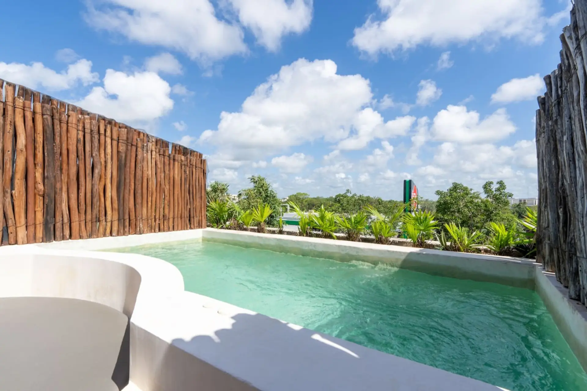 Private pool