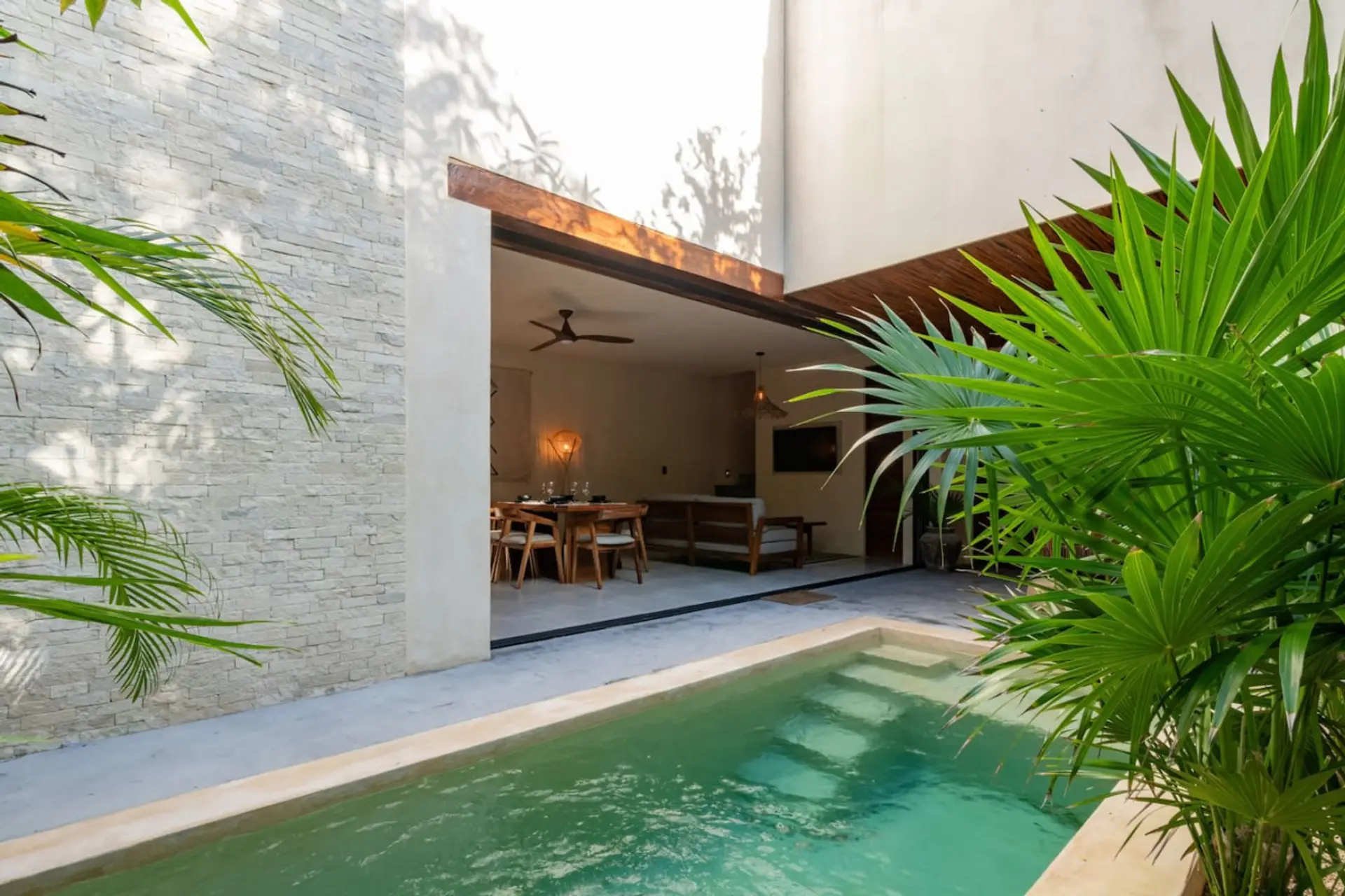 Private pool