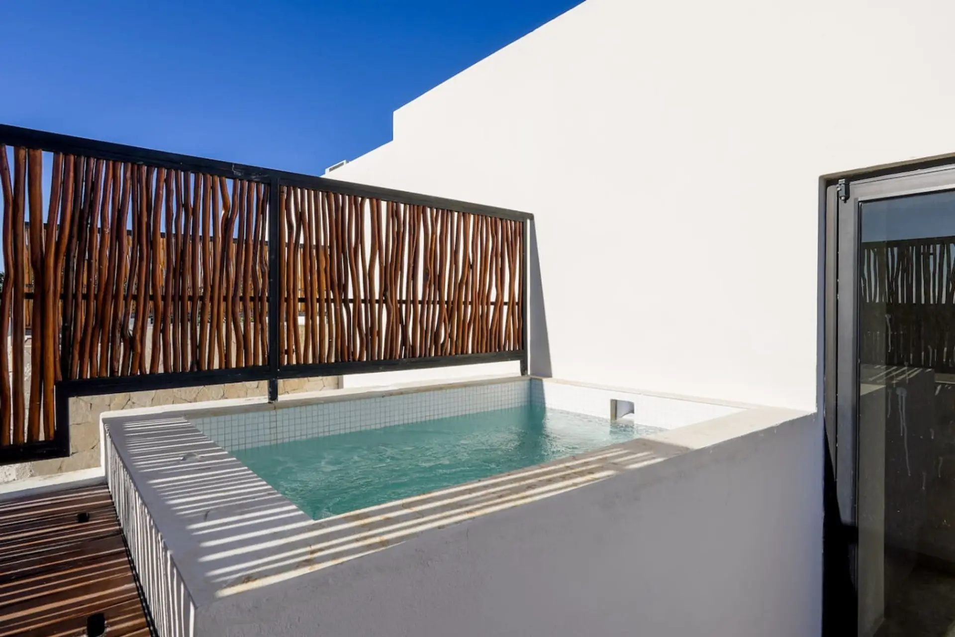 Private pool