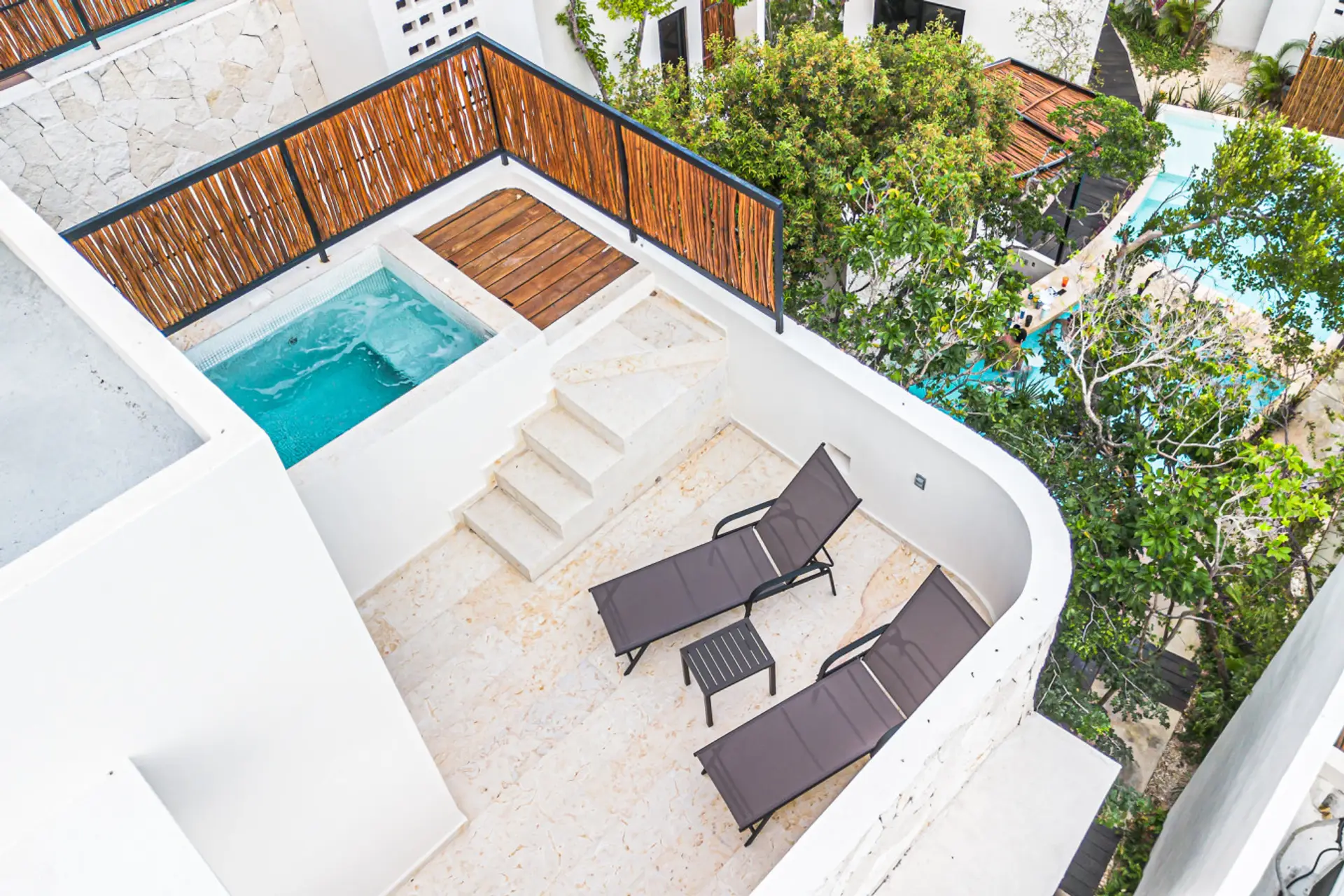 Private pool