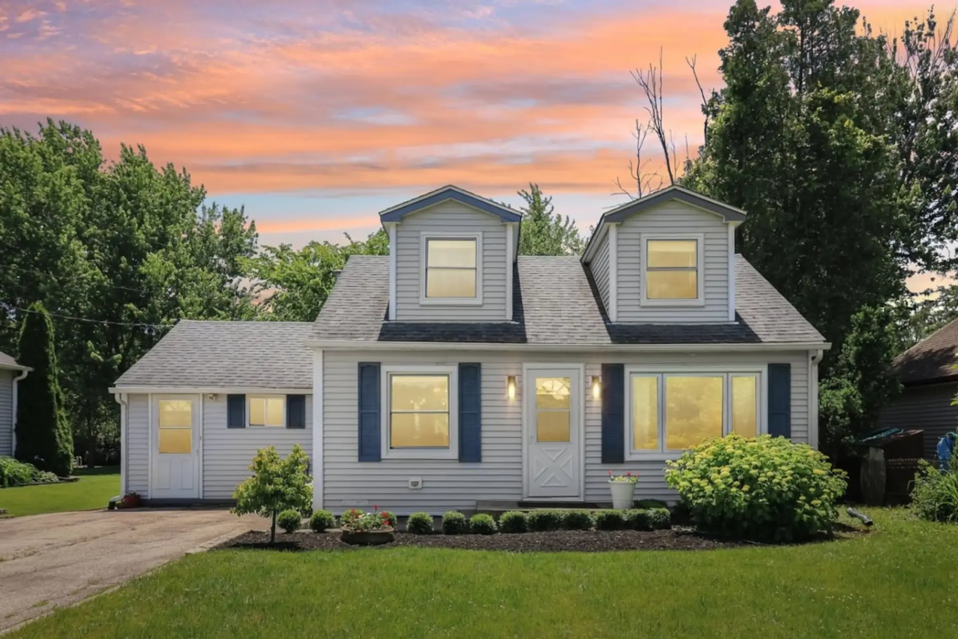 Front Image of Cape Cod House