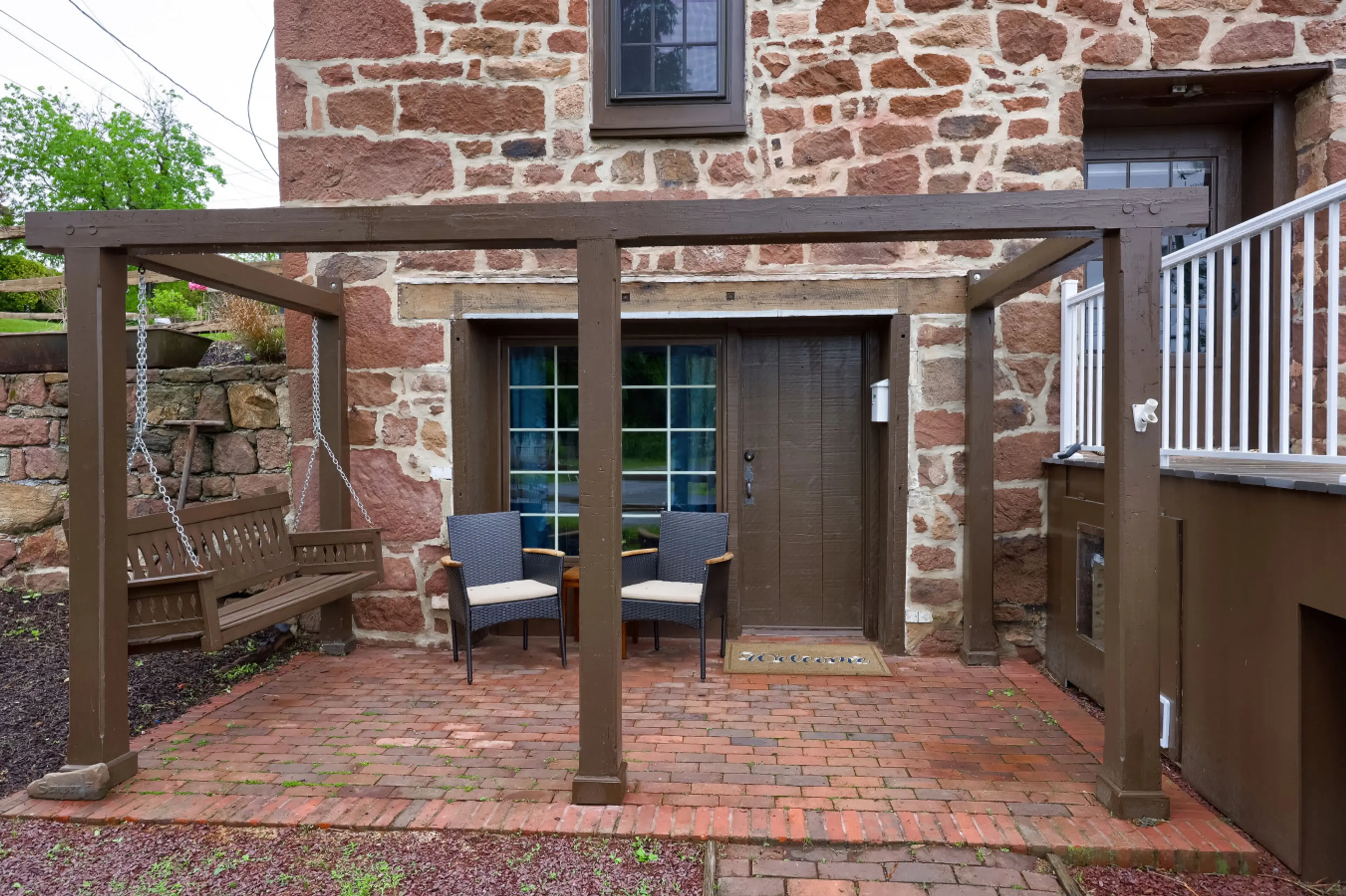 Private Entry - Bechtels Suite - Level One