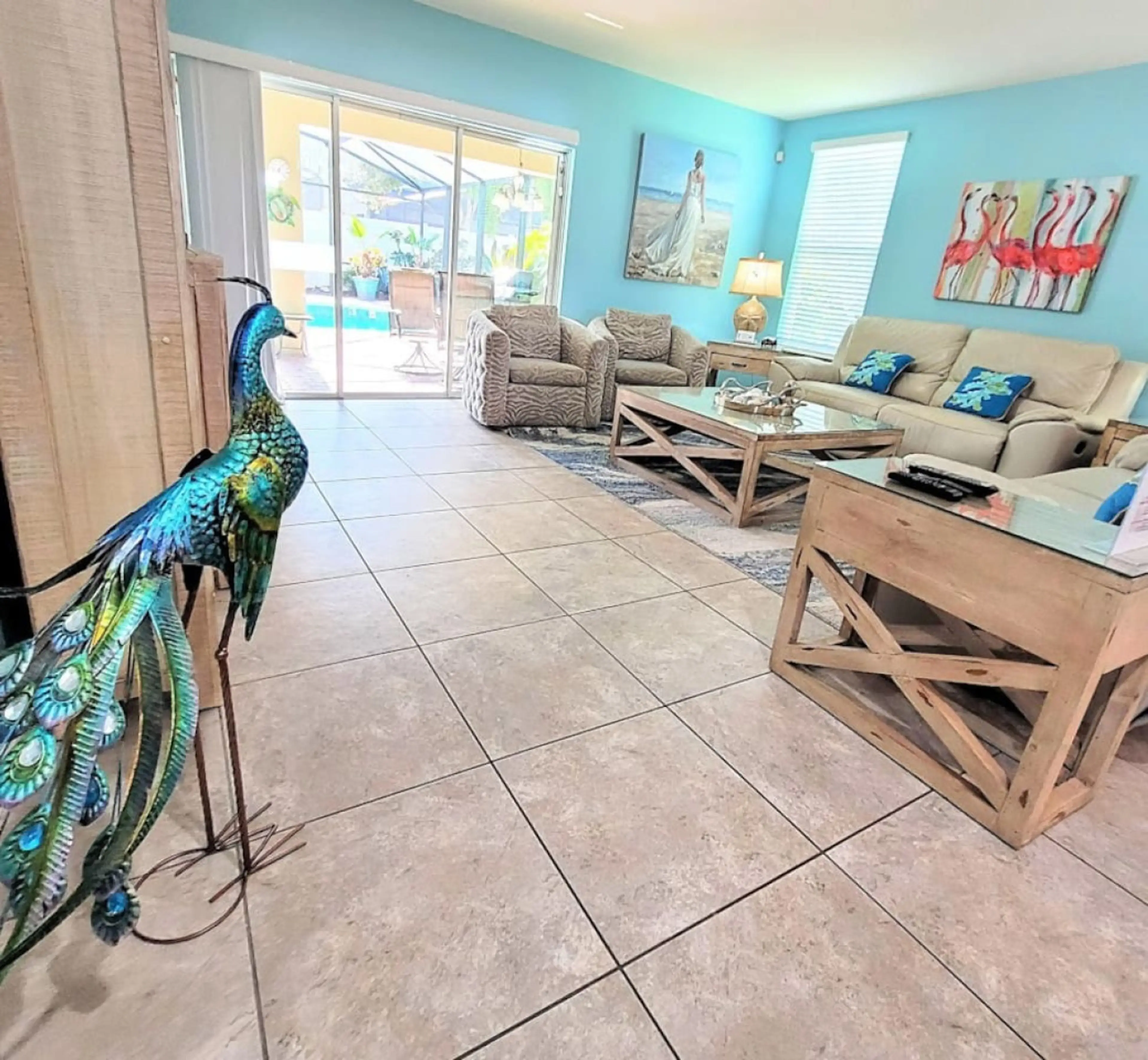 The Living Area over looking the pool.
