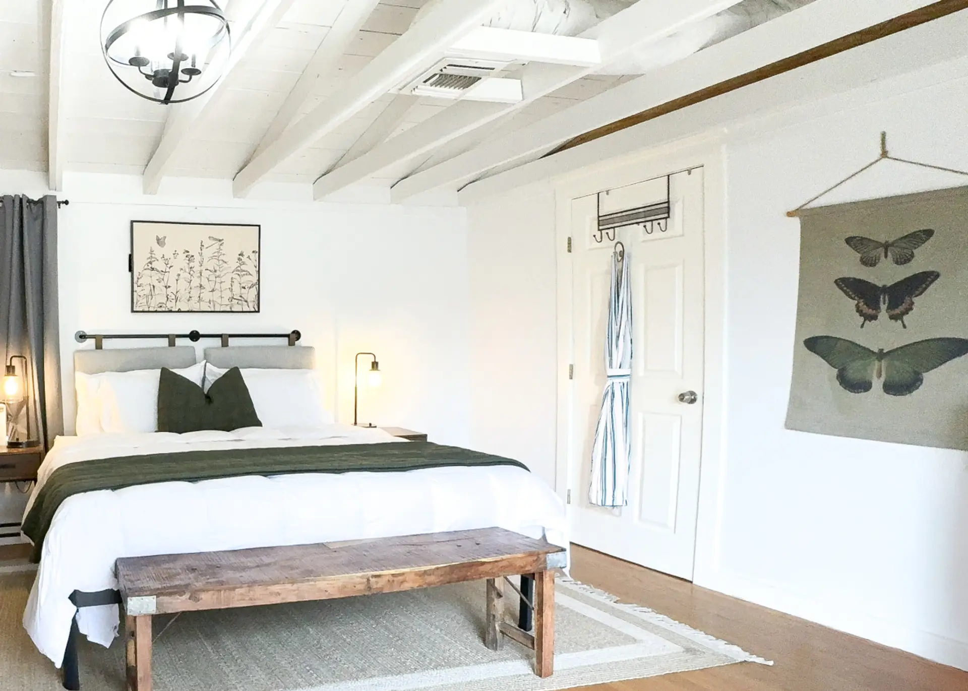 Master Bedroom - King Size Bed