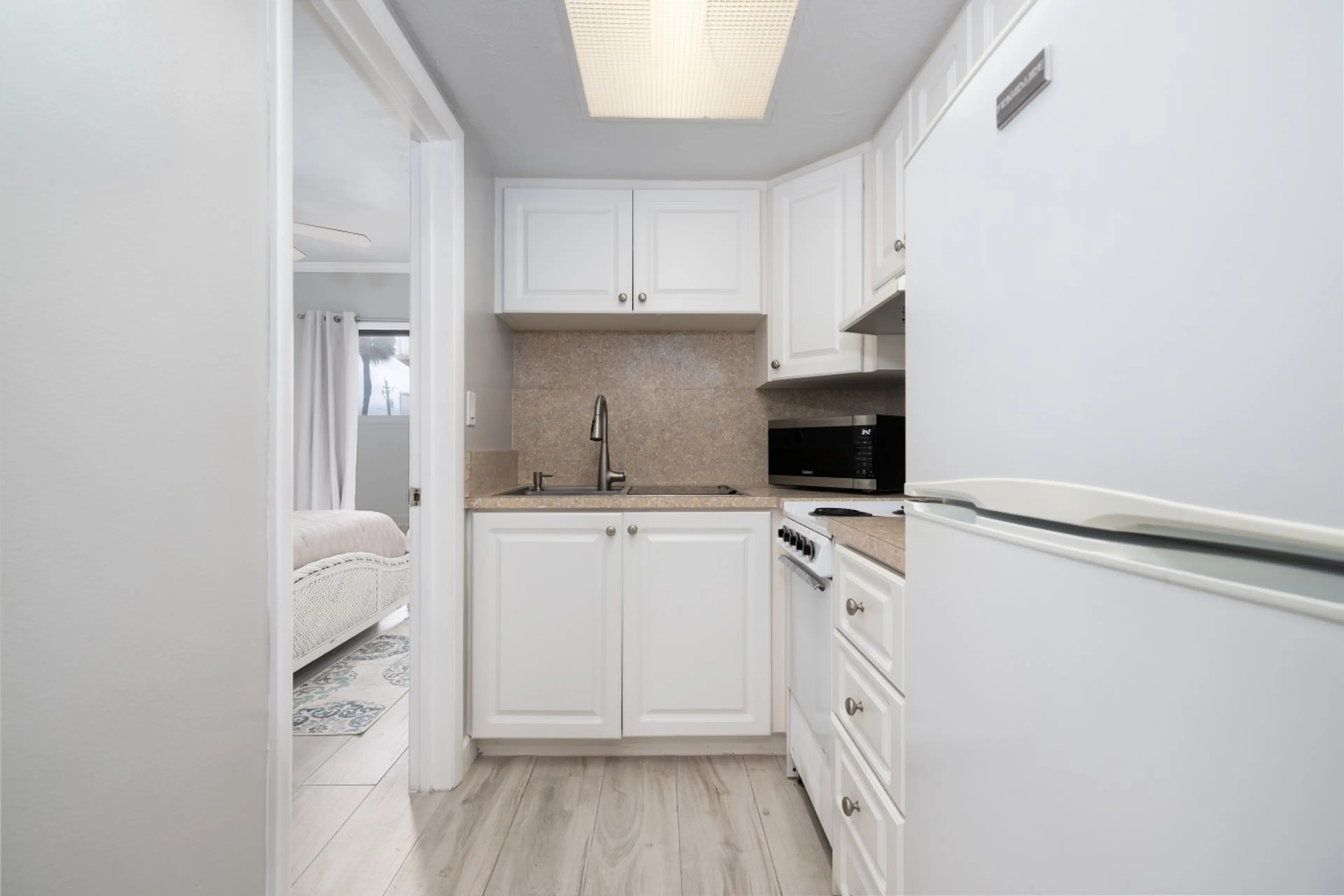 3509 S Atlantic Avenue. 110