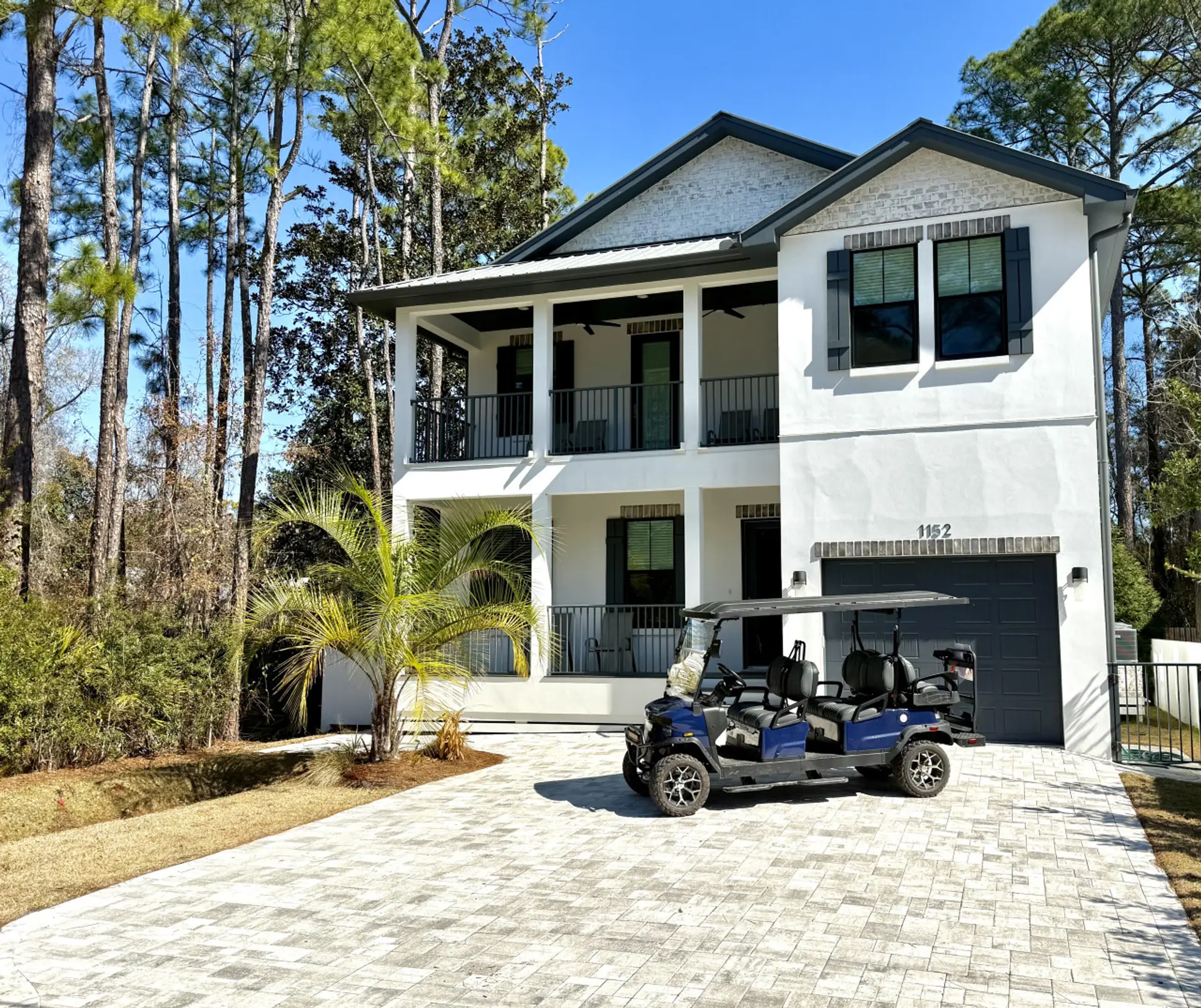 Complimentary 6 Seater Golf Cart