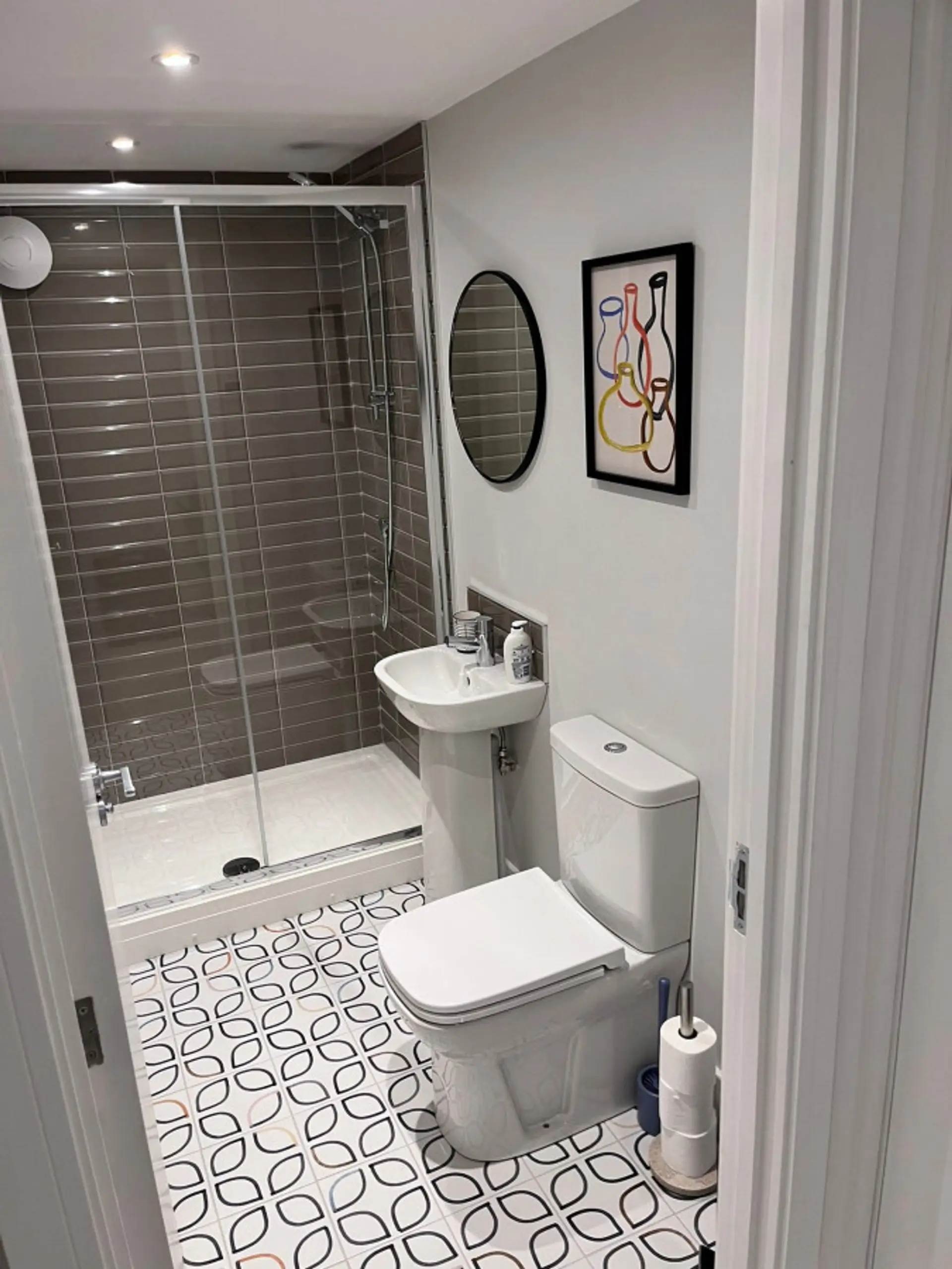 Hop Loft Shower Room