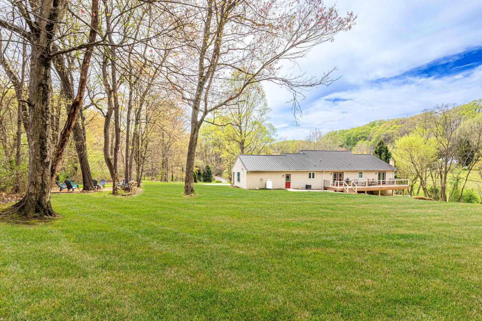 Spacious backyard