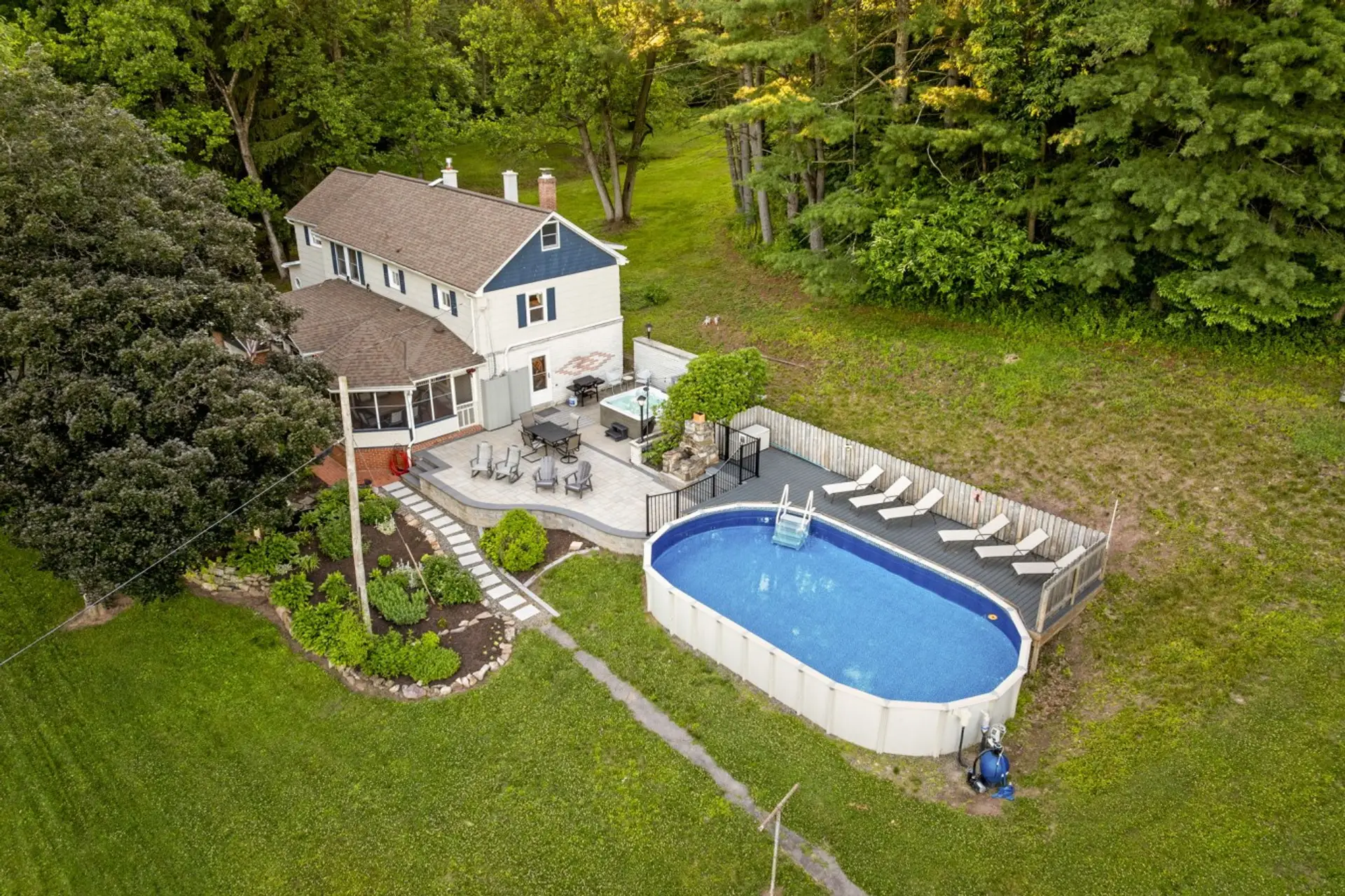 17-web-or-mls-97 Meadow Dr, Auburn10414