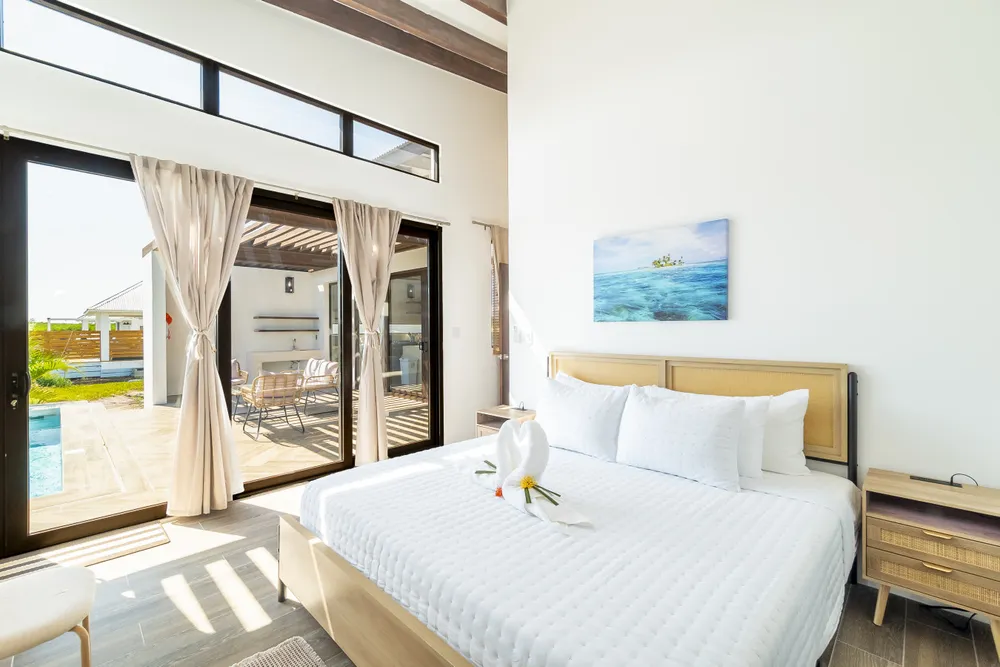 The Latitude 17, Mahogany Bay Village, photo 3