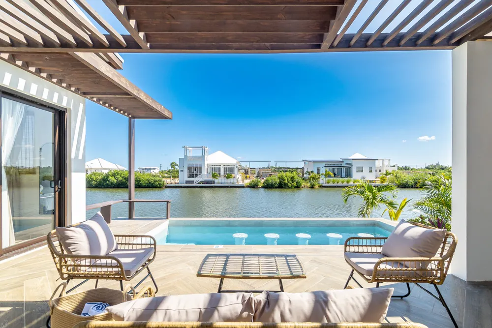 The Latitude 17, Mahogany Bay Village, photo 2