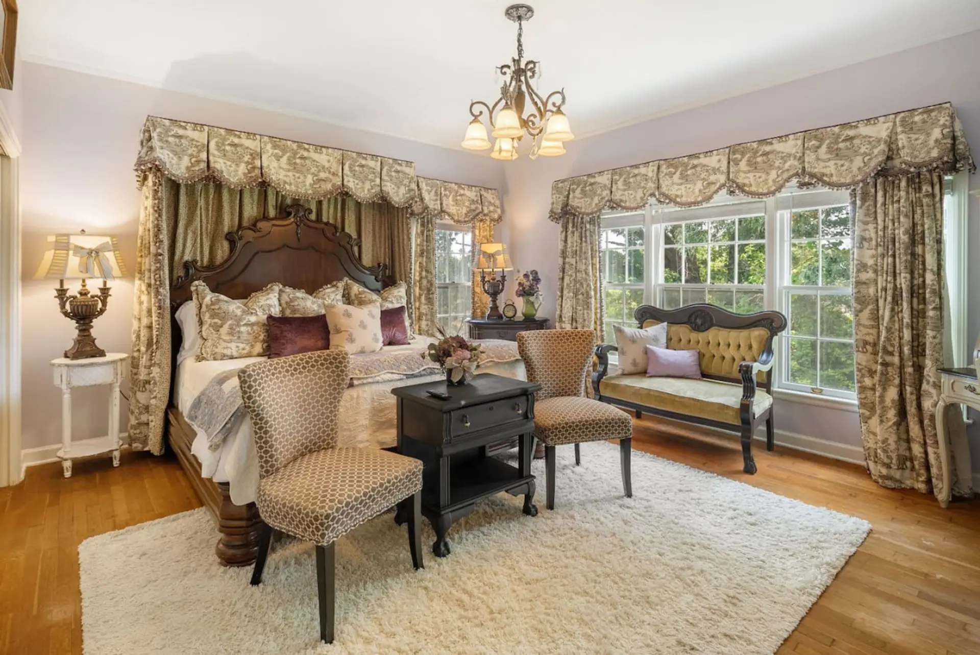 Large king size bed with canopy