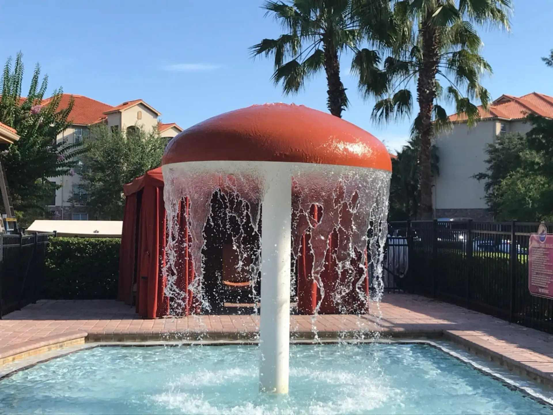 Kiddies splash zone! Lots of fun for the little ones.