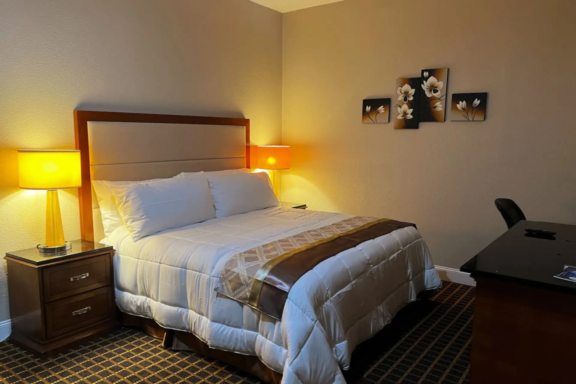 Spacious room with KING bed