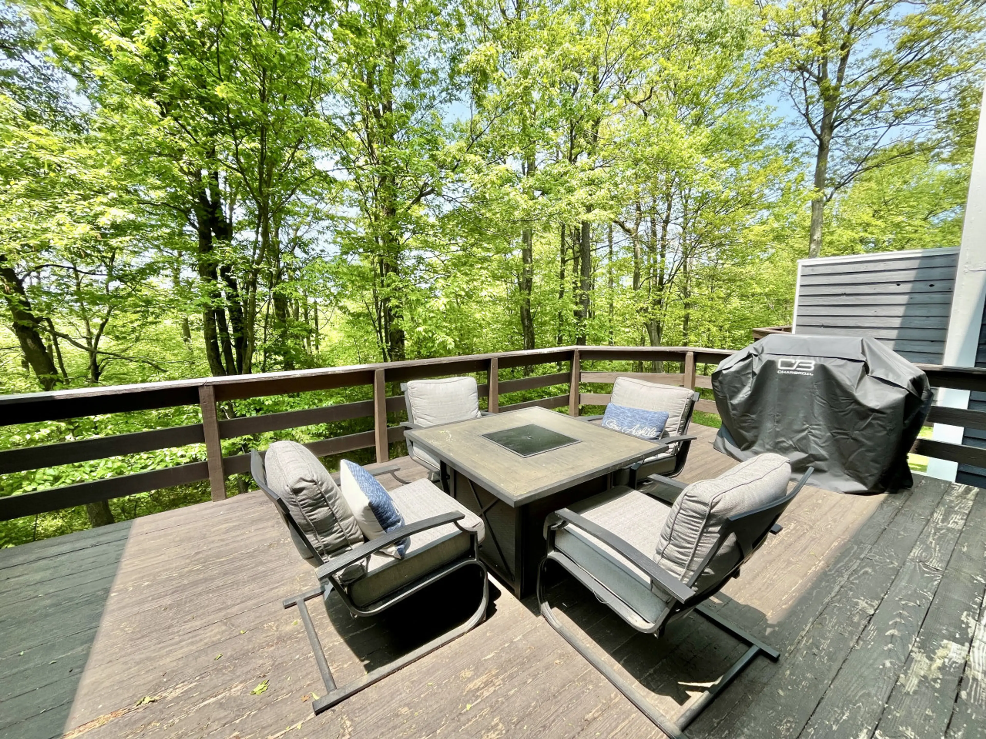 Relax on the private back & share stories around the fire table