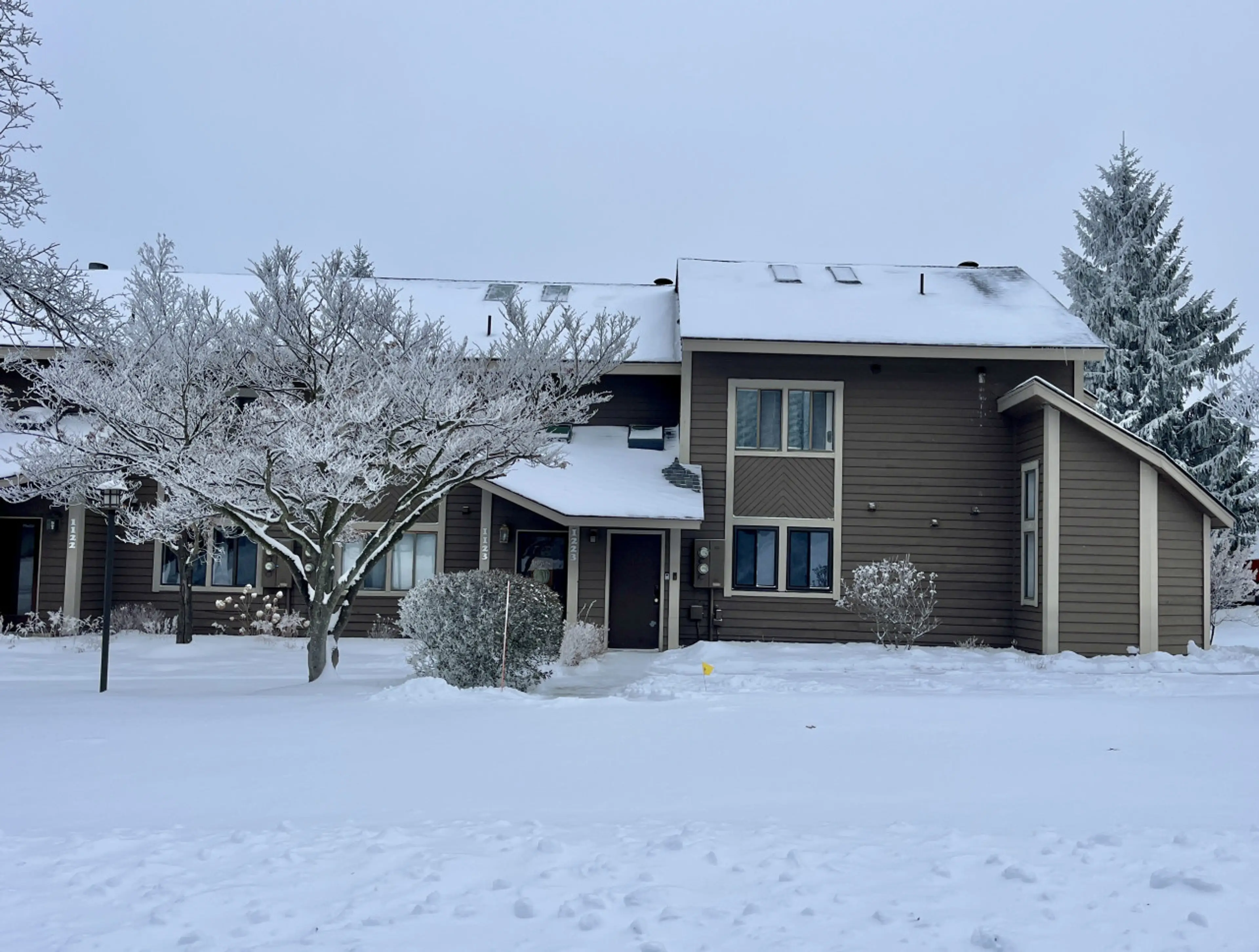 Welcome to Highlands Breeze Loft, your Hidden Valley winter getaway!