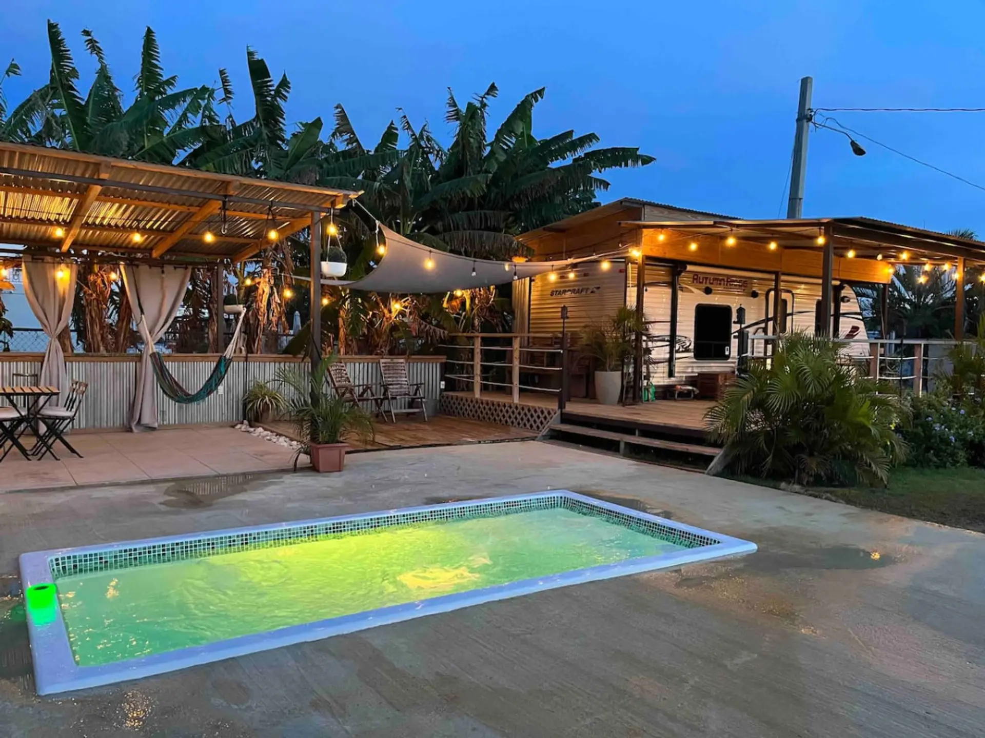Swimming pool