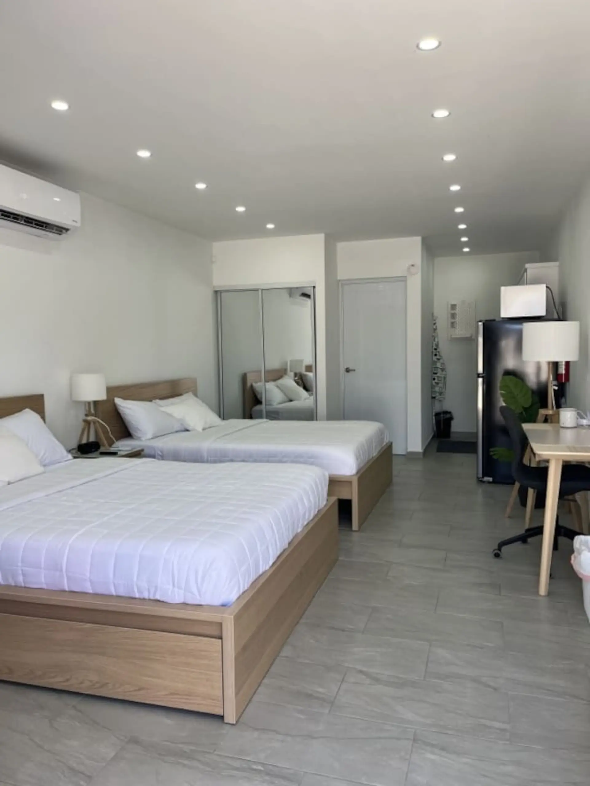 2 bedded bedroom
