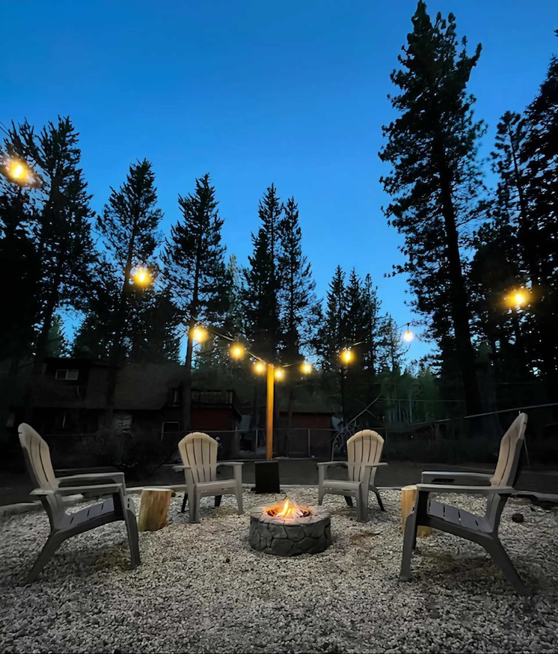 Gas firepit - Not available in Winter