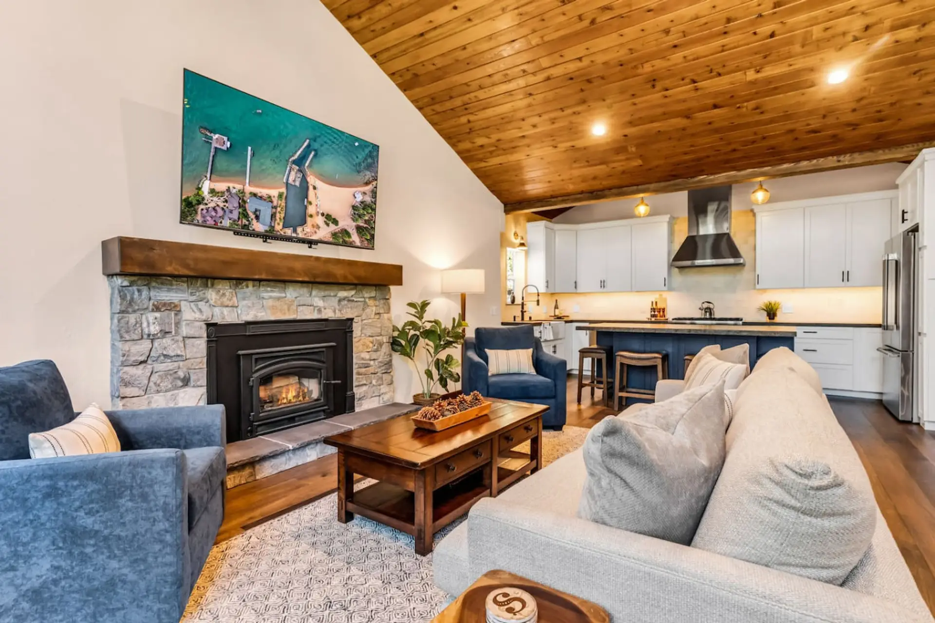 Super cozy living room w/ wood burning fireplace