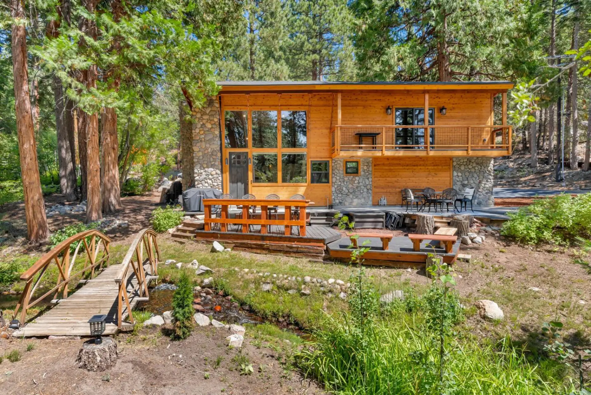 Little Bridge Lodge