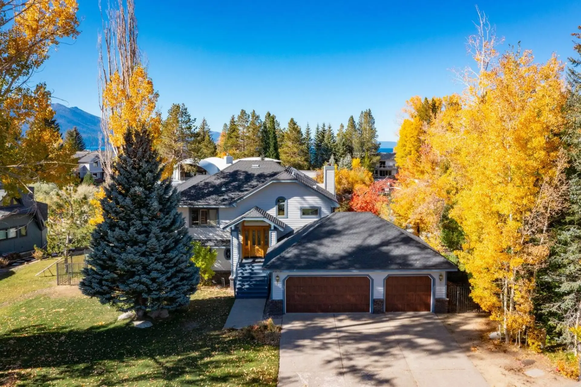 Front Exterior in Fall