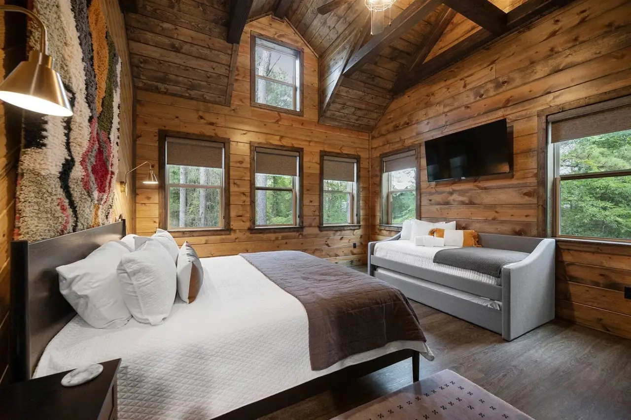 Grand Adventure|Sleeps 30|HotTub|PlaysetOutdoor Ki