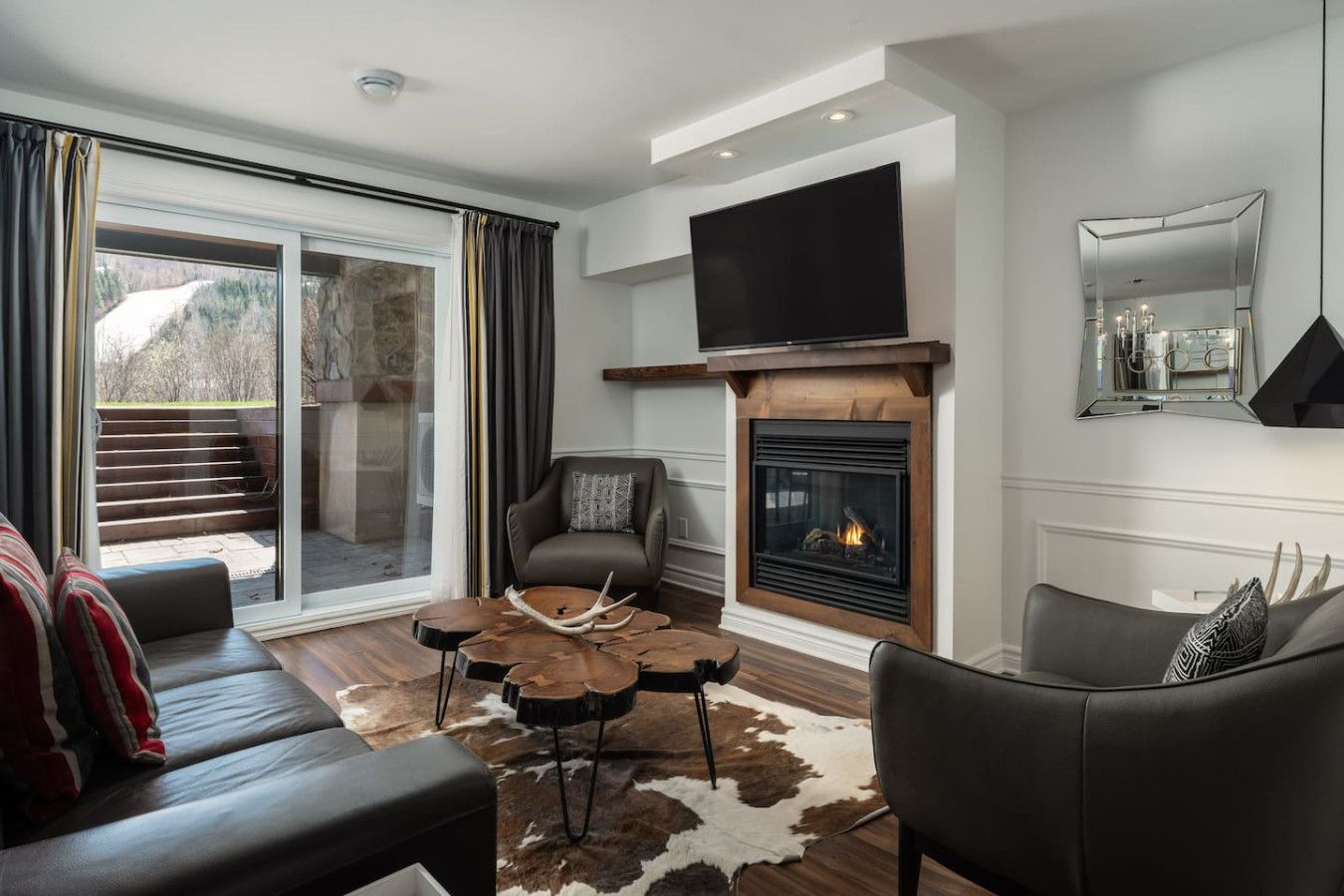 Condo luxe ski-in ski-out à St-Sauveur 2 chambres