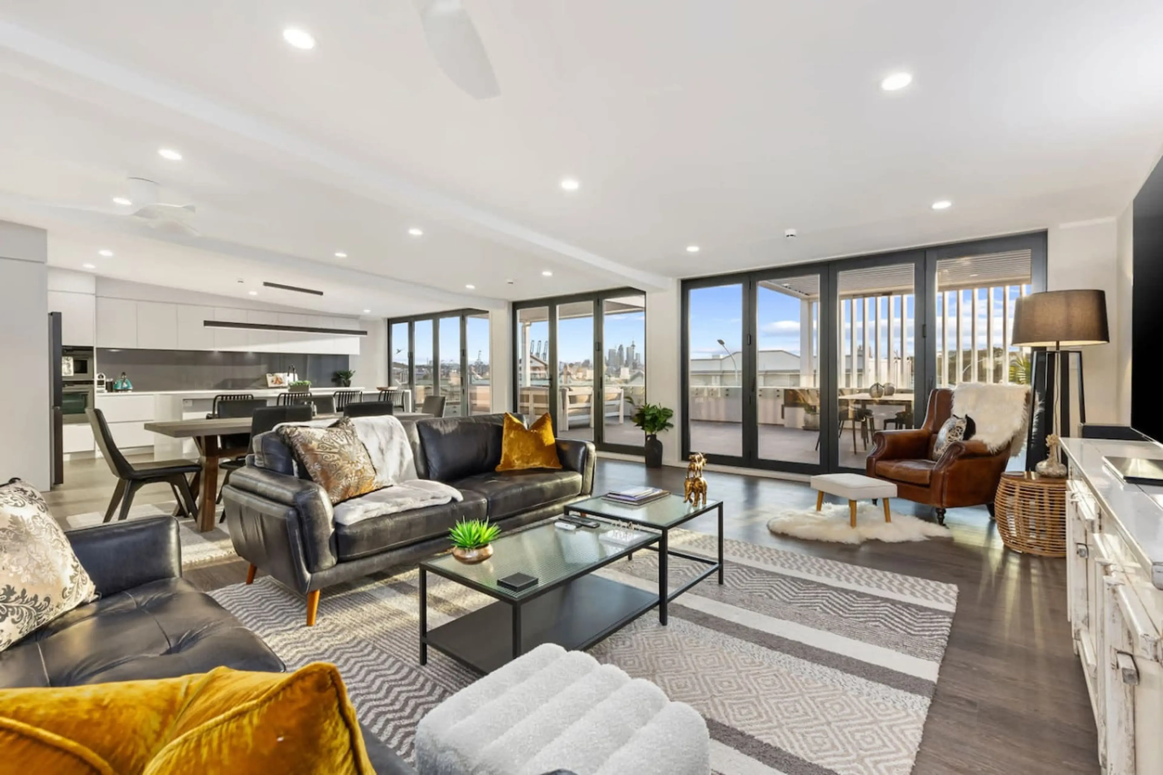 Open-plan lounge