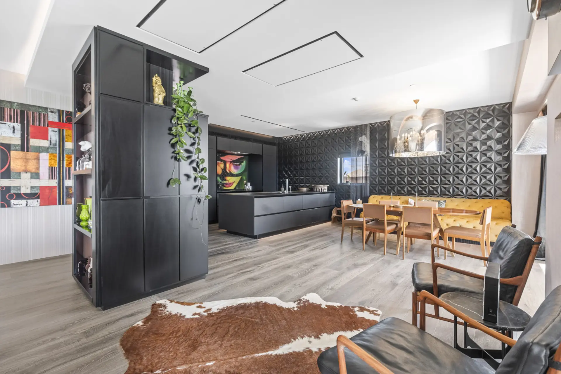 Kitchen / Dining Area