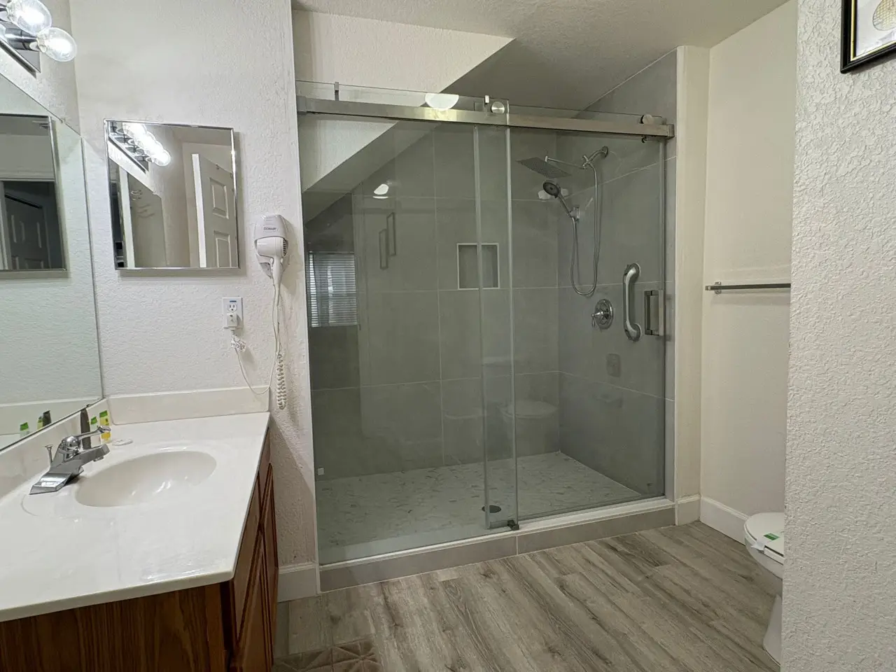 4 Bedroom 3 Bathroom Villas At Seven Dwarfs 24-102