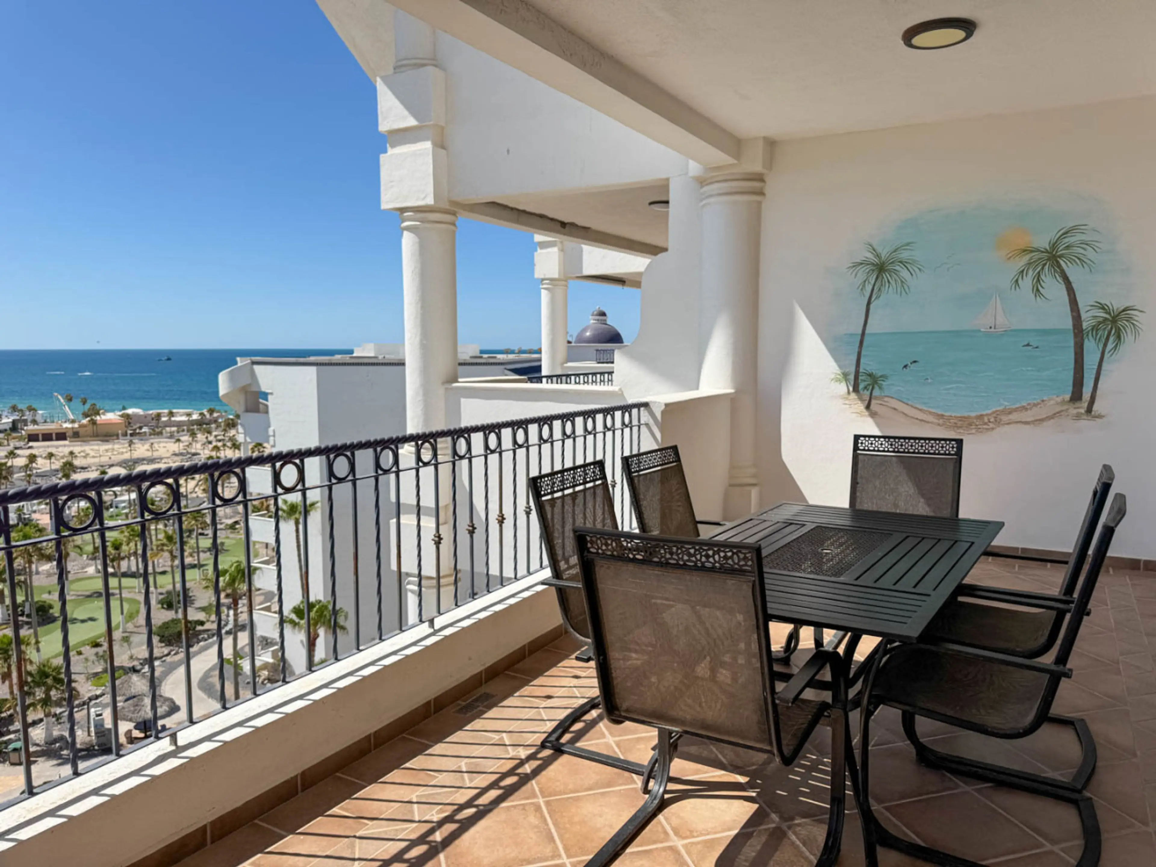 Balcony/Terrace with a View!