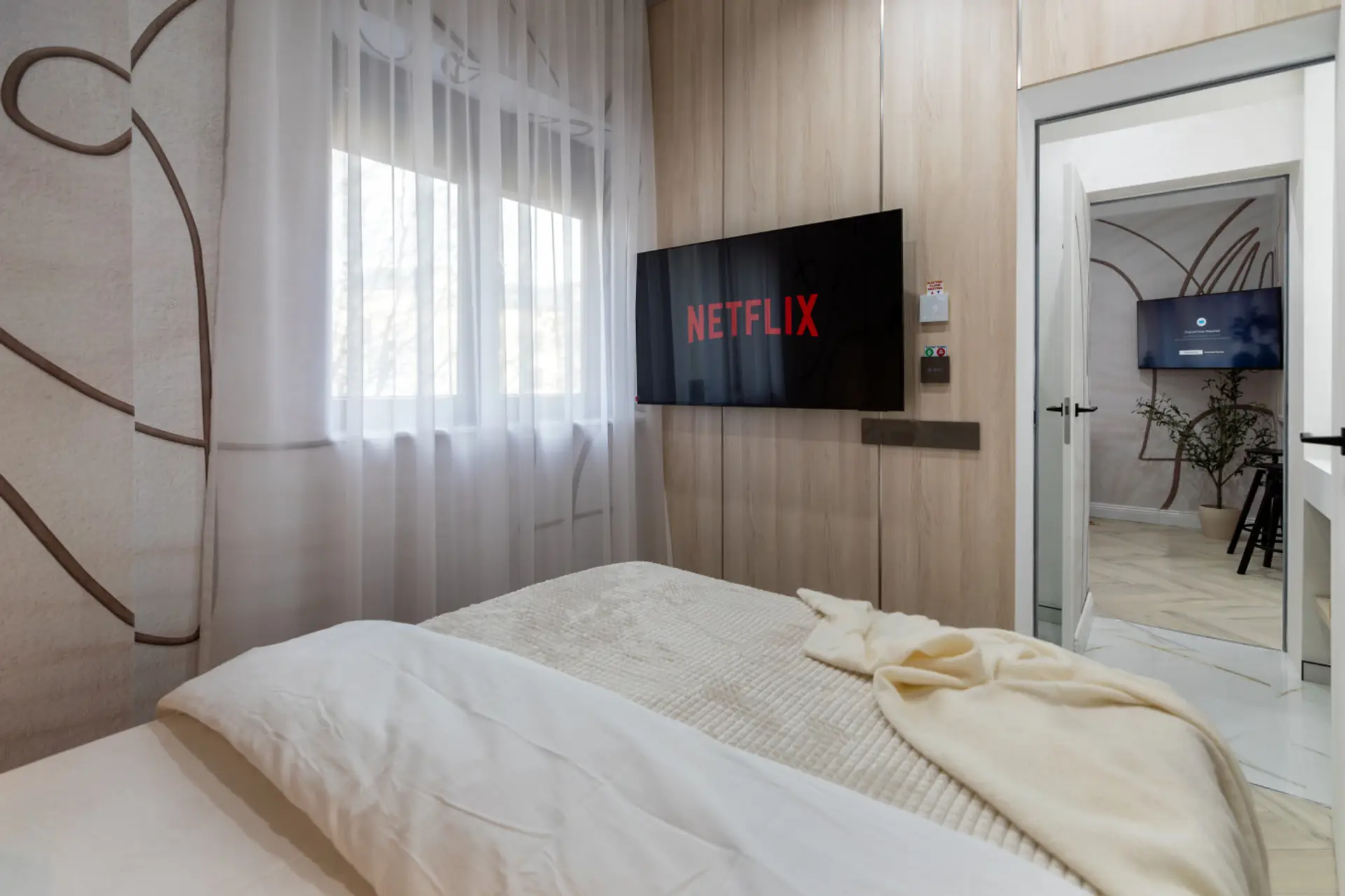 Bedroom with Electric Floor Heating & Electric Blinds